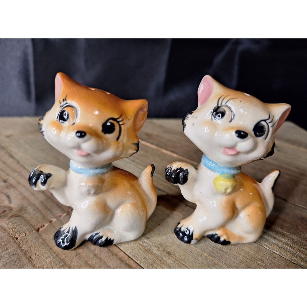 Vintage Ceramic Cat Salt & Pepper Shakers Orange Blue Collar Mid Century Kitsch